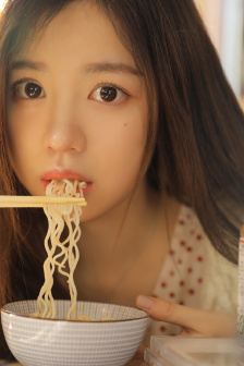 女仆的安慰食物