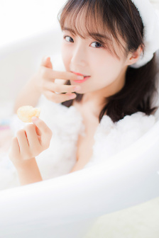 我们拍下了6个女孩